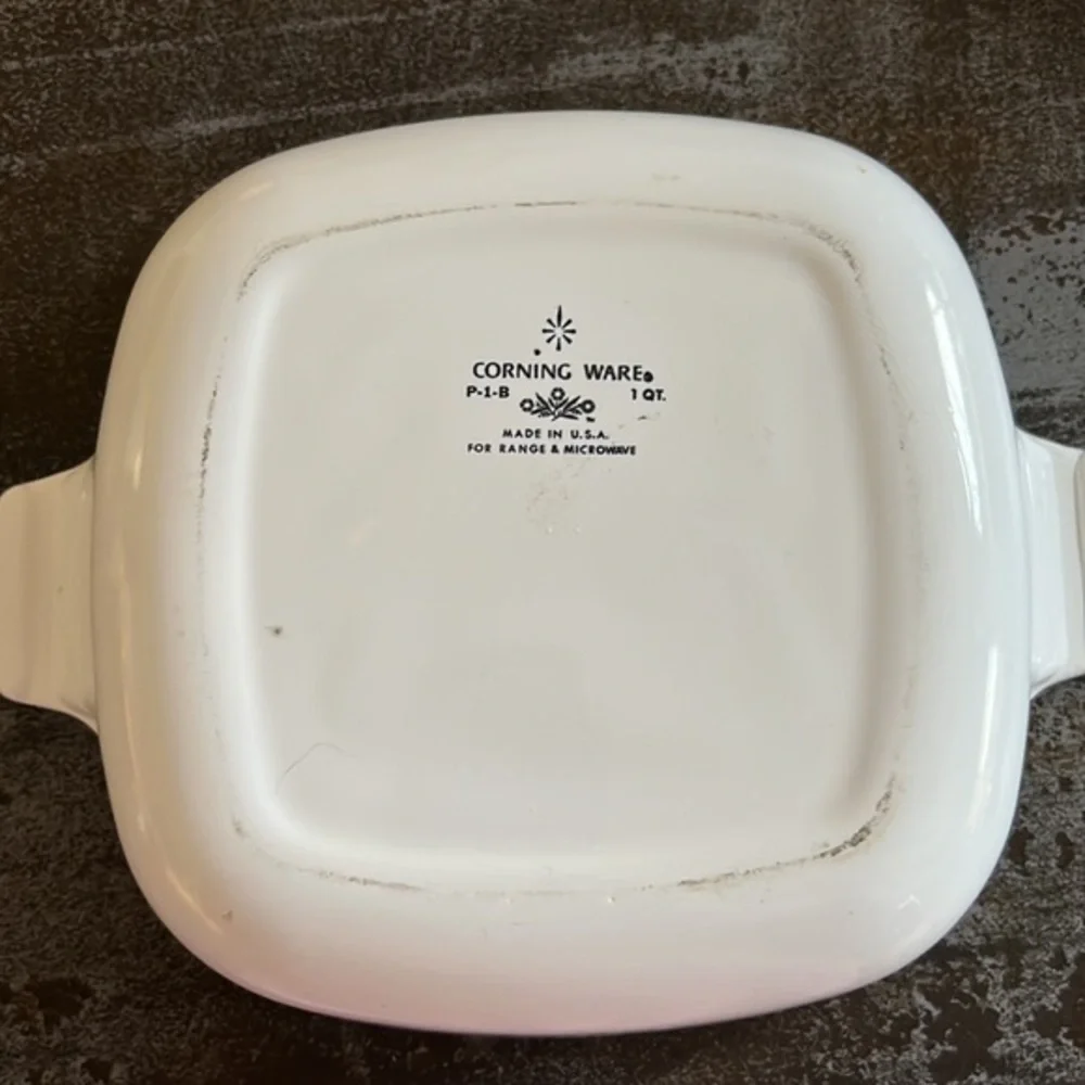 Corning ware, 1 quart vintage, cooking dish, cornflower blue